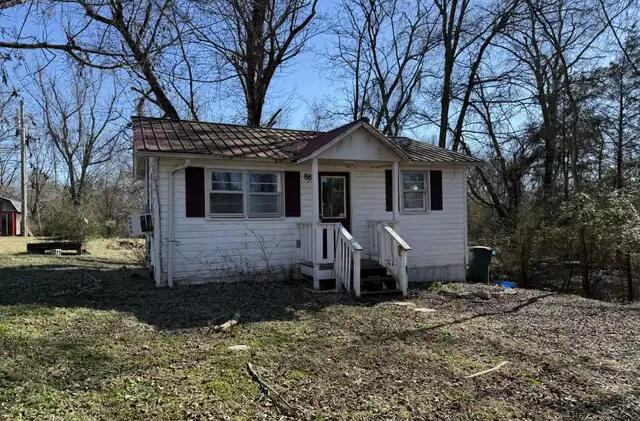 lebanon-tn-distressed-house.jpg Distressed house in Lebanon Tennessee